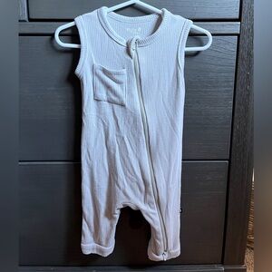 Kyte baby-sleeveless ribbed zipper romper